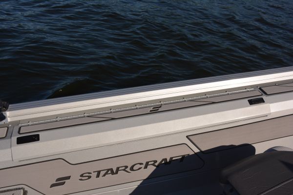 Starcraft Renegade 178 SC Fishing Boat