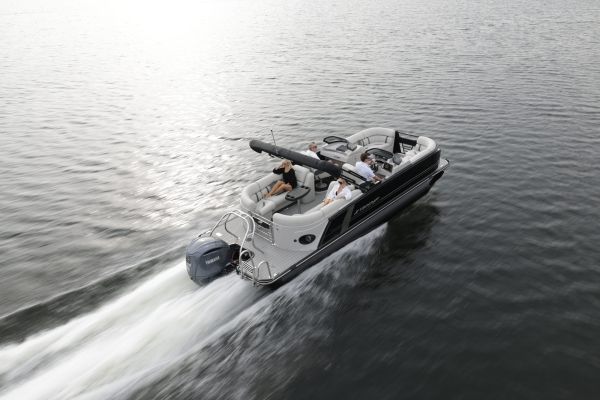 RX 23 R DC Starcraft Pontoon Boat