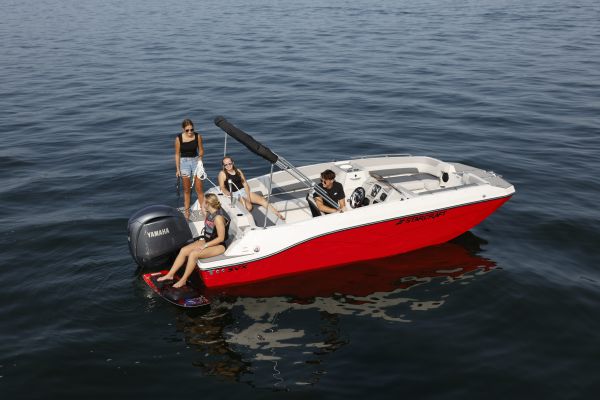 Starcraft Marine Fiberglass Boat SVX 190 OB