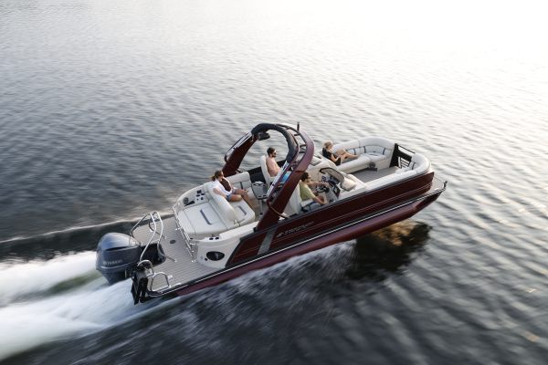 RX 25 Q DC Starcraft Pontoon Boat