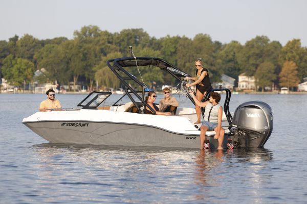 Starcraft Marine Fiberglass Boat SVX 210 OB