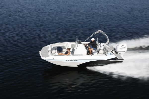 Starcraft Fiberglass Boat SVX 211 CC OB