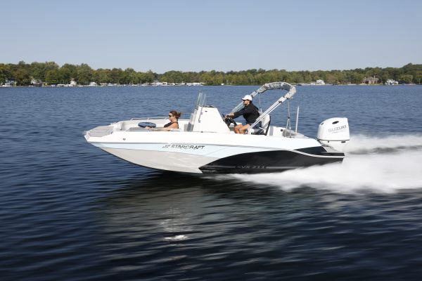 Starcraft Fiberglass Boat SVX 211 CC OB