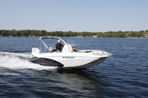 Starcraft Fiberglass Boat SVX 211 CC OB