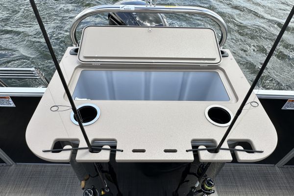 Starcraft EX 20 FD Pontoon Boat