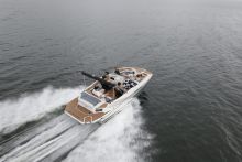 Starcraft Marine Fiberglass Deckboat SVX 210 IO