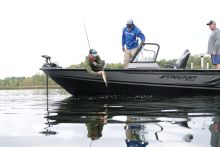 STX 2050 Fishing on the water