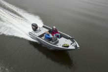 Starcraft Renegade 168 SC running Fishing Boat
