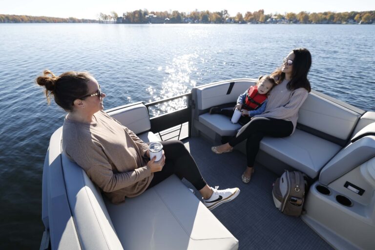 Starcraft Marine Pontoon Boat GX 22 R DH Sport