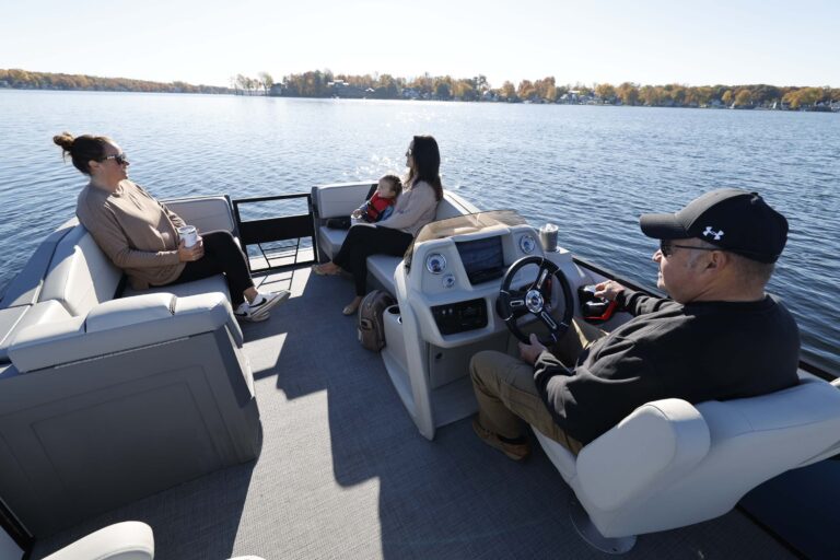 Starcraft Marine Pontoon Boat GX 22 R DH Sport