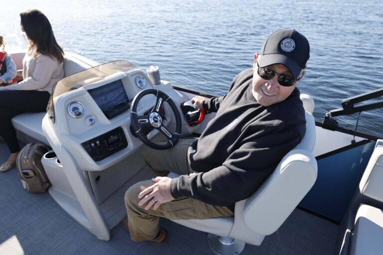Starcraft Marine Pontoon Boat GX 22 R DH Sport